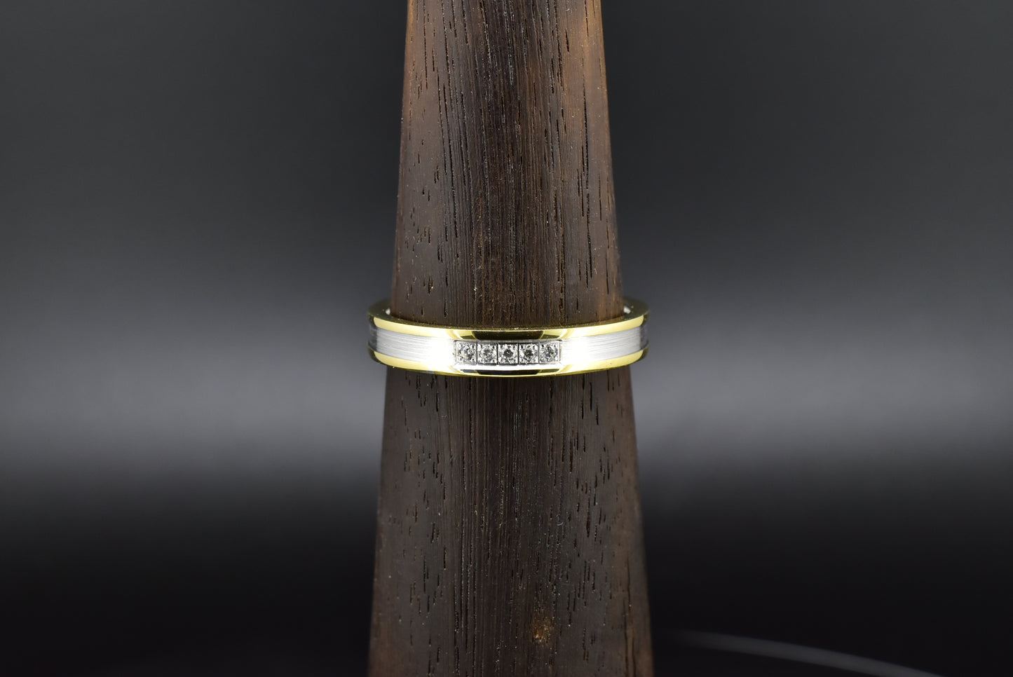 Men Engagement/Wedding Band