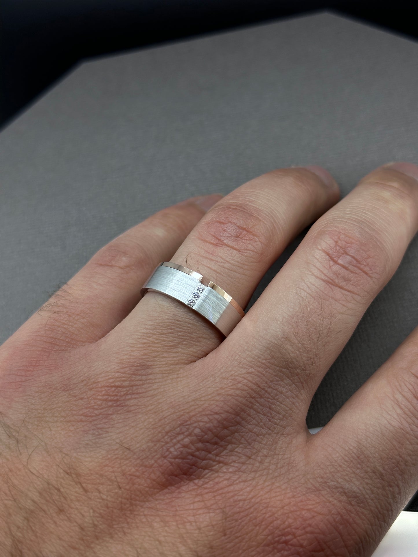 Men Wedding/Engagement Ring