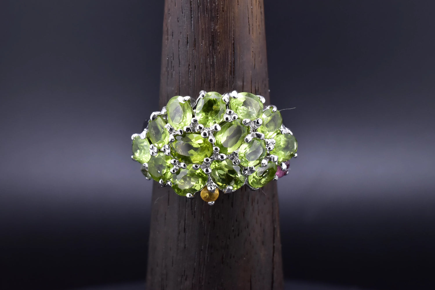 8.August(Peridot)