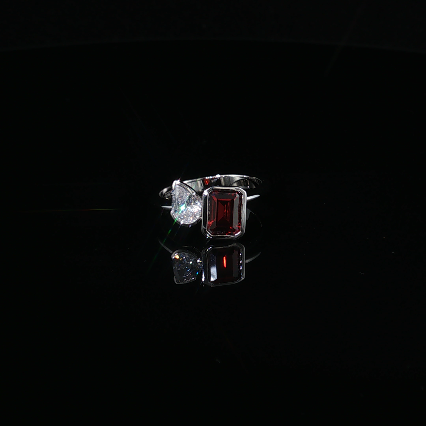 Emerald-Cut Garnet and Pear-Cut Zirconium Multi-Stone Ring in Silver 925