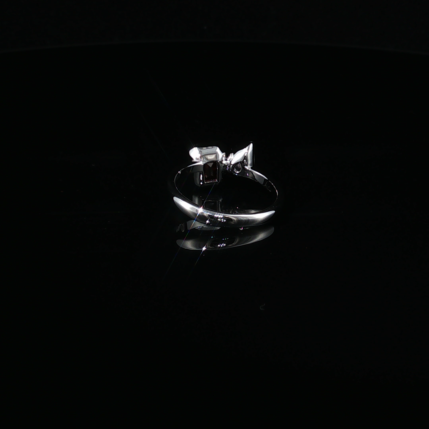 Emerald-Cut Garnet and Pear-Cut Zirconium Multi-Stone Ring in Silver 925