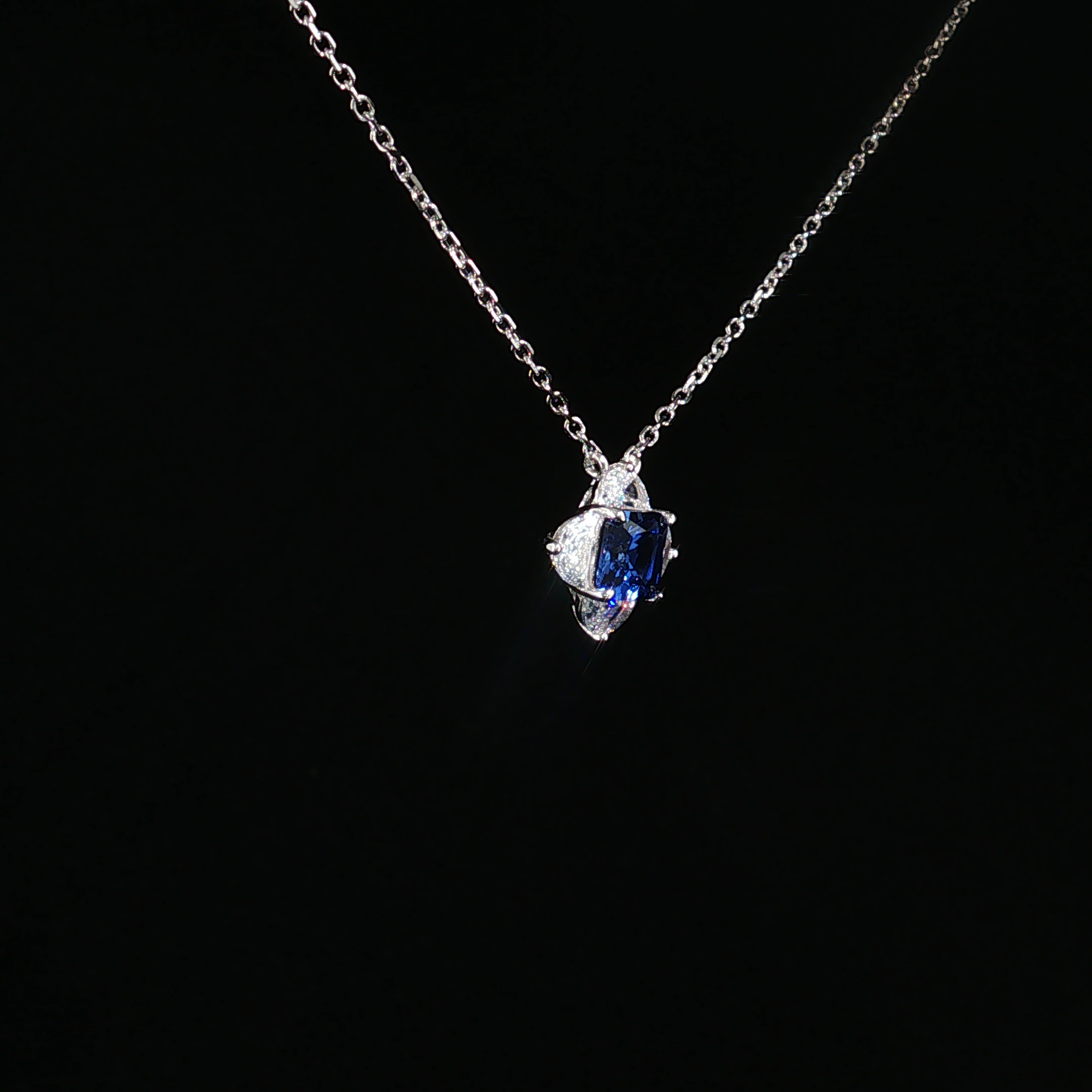 Royal Blue Sapphire Quatrefoil Pendant Necklace in Premium Sterling Silver