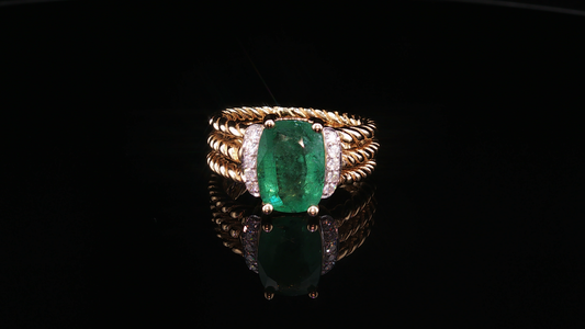 18K Yellow Gold Emerald Cocktail Ring with Cable Band