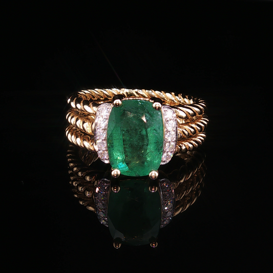 18K Yellow Gold Emerald Cocktail Ring with Cable Band
