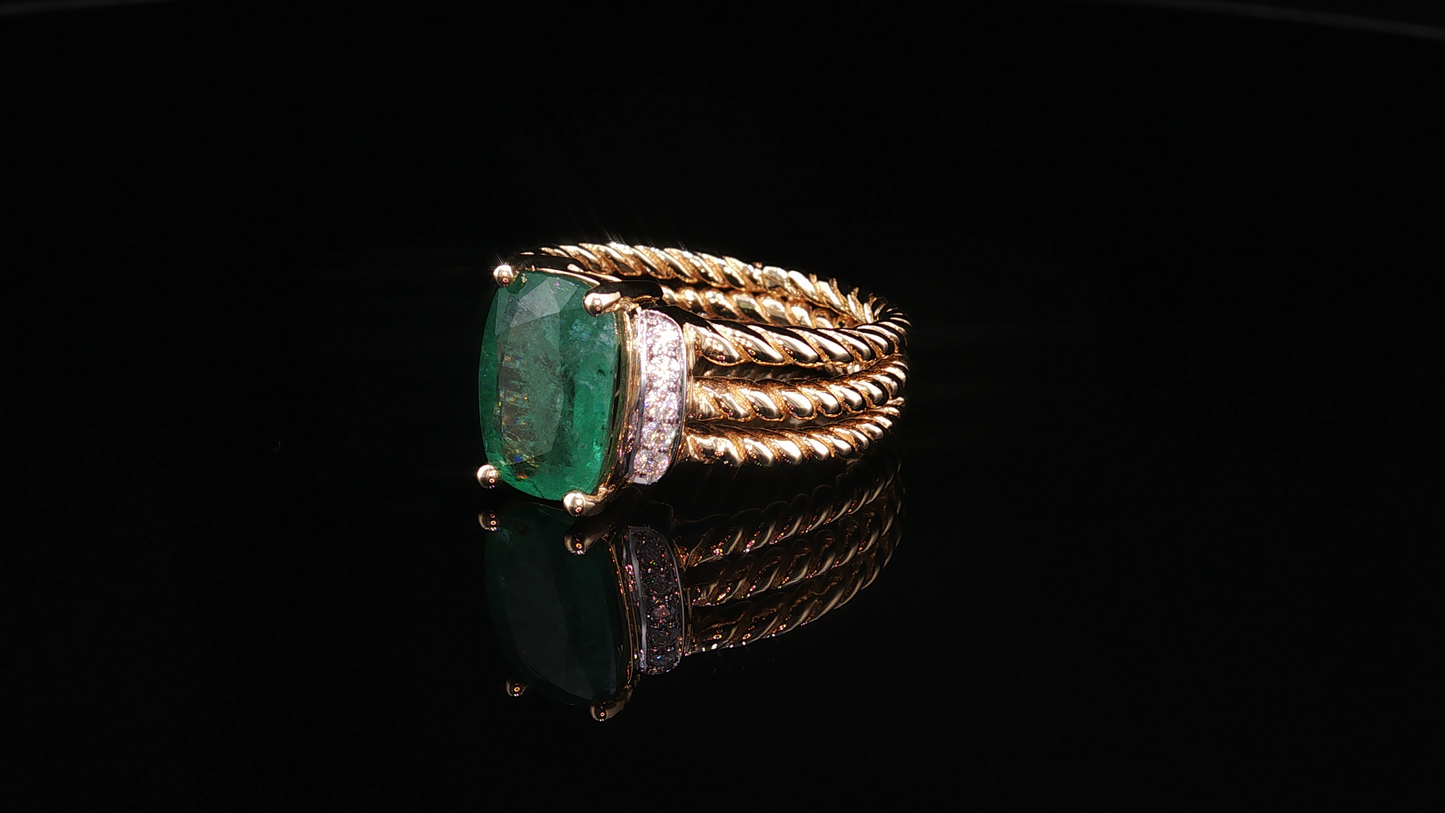 18K Yellow Gold Emerald Cocktail Ring with Cable Band