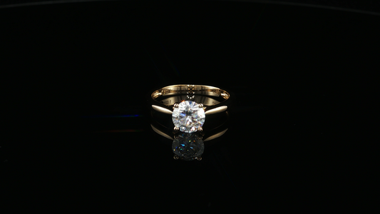 Classic Round Diamond Solitaire Ring in Yellow Gold
