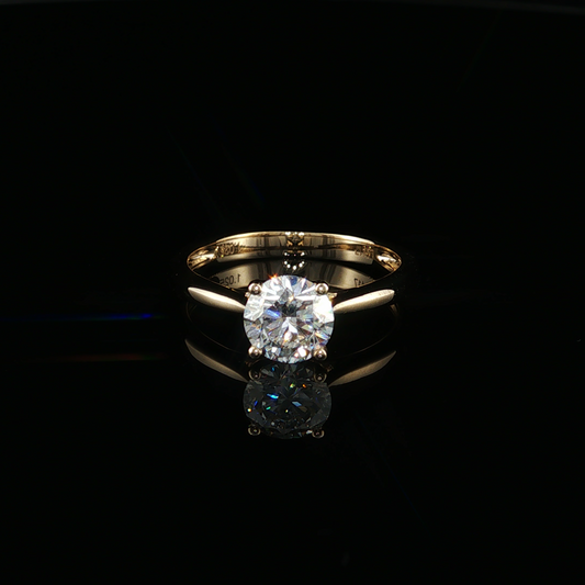 Classic Round Diamond Solitaire Ring in Yellow Gold