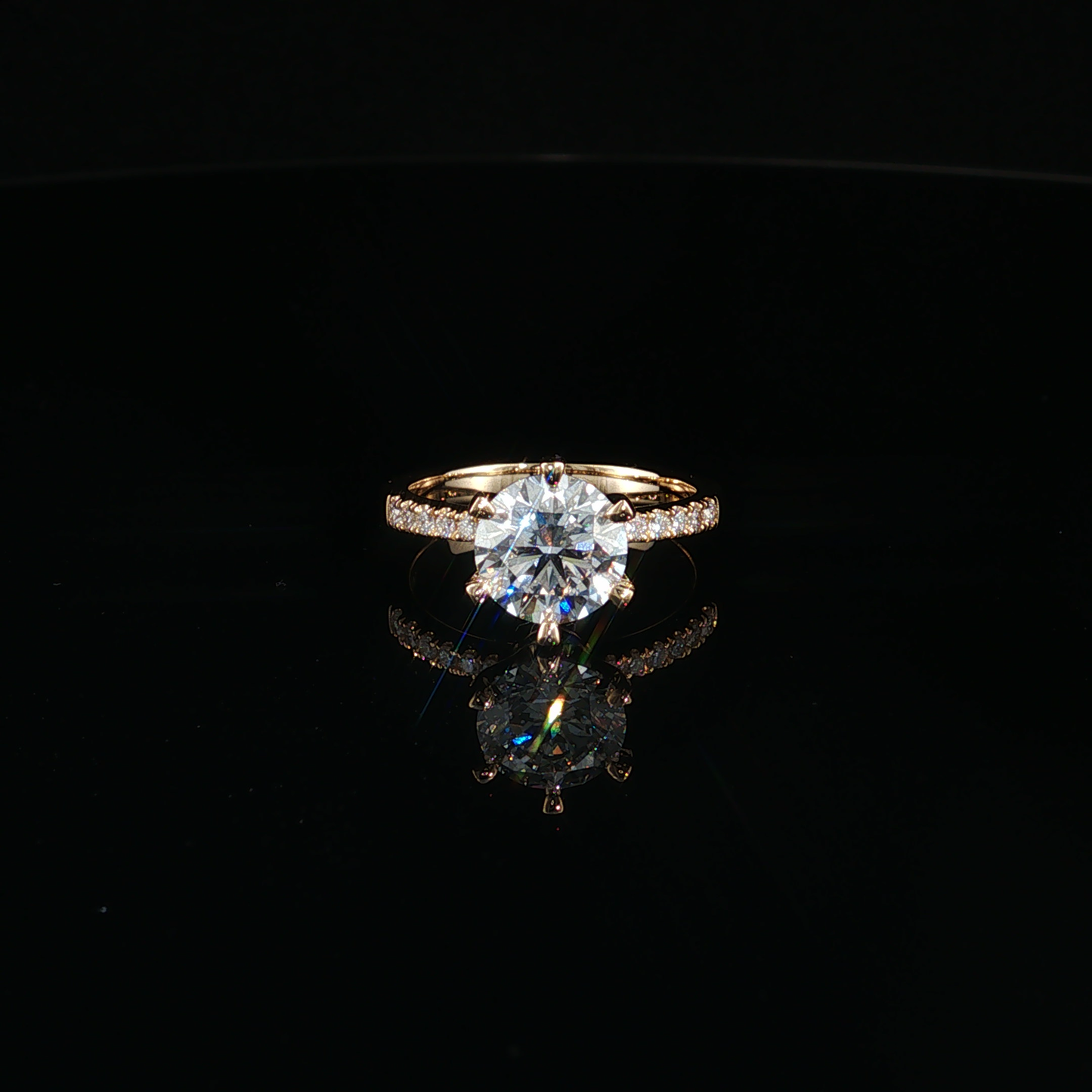 Round Lab Diamond Solitaire Ring with Pavé Band in Yellow Gold