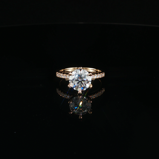 Round Lab Diamond Solitaire Ring with Pavé Band in Yellow Gold