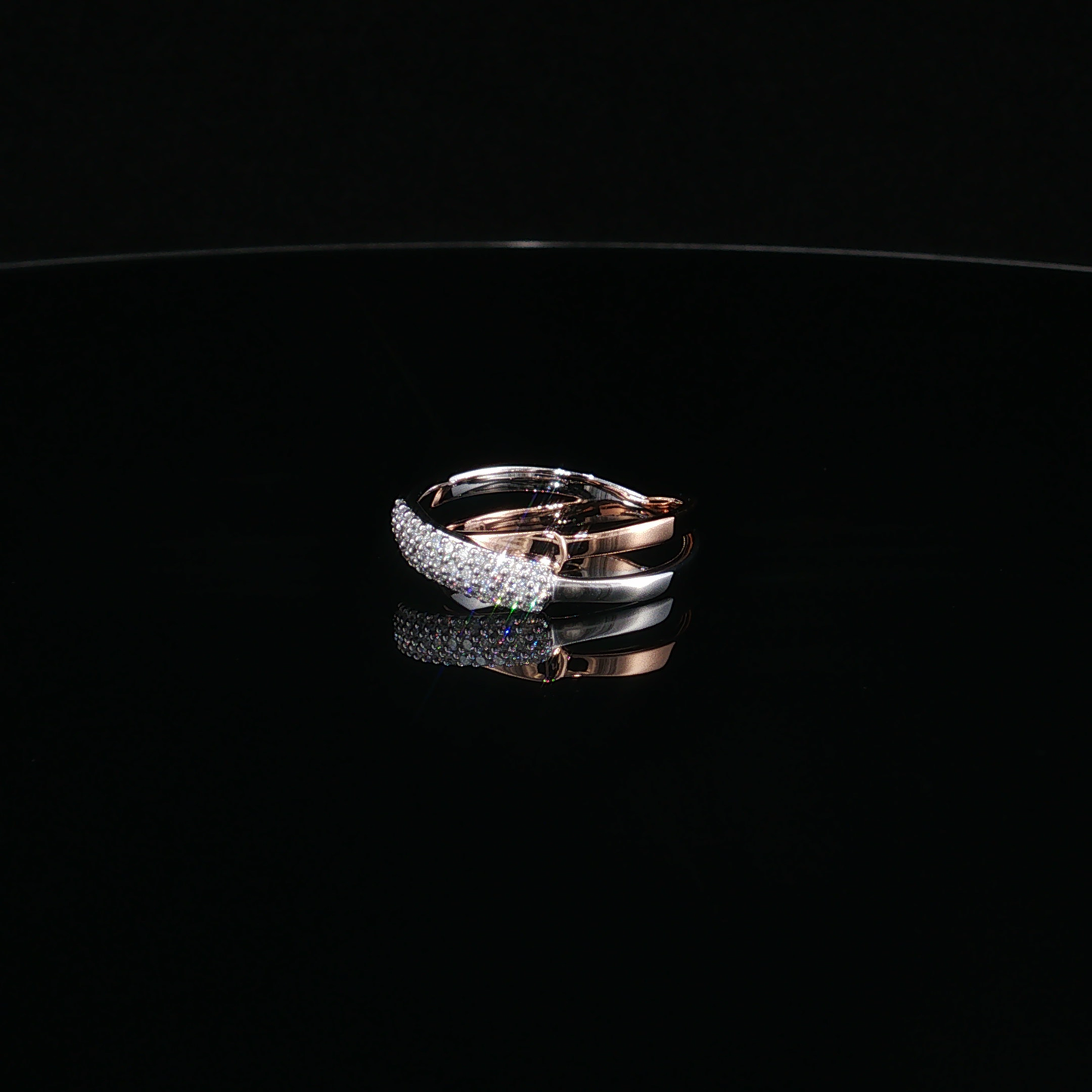 White & Rose Gold Lab-Diamond Pavé Crossover Band Ring