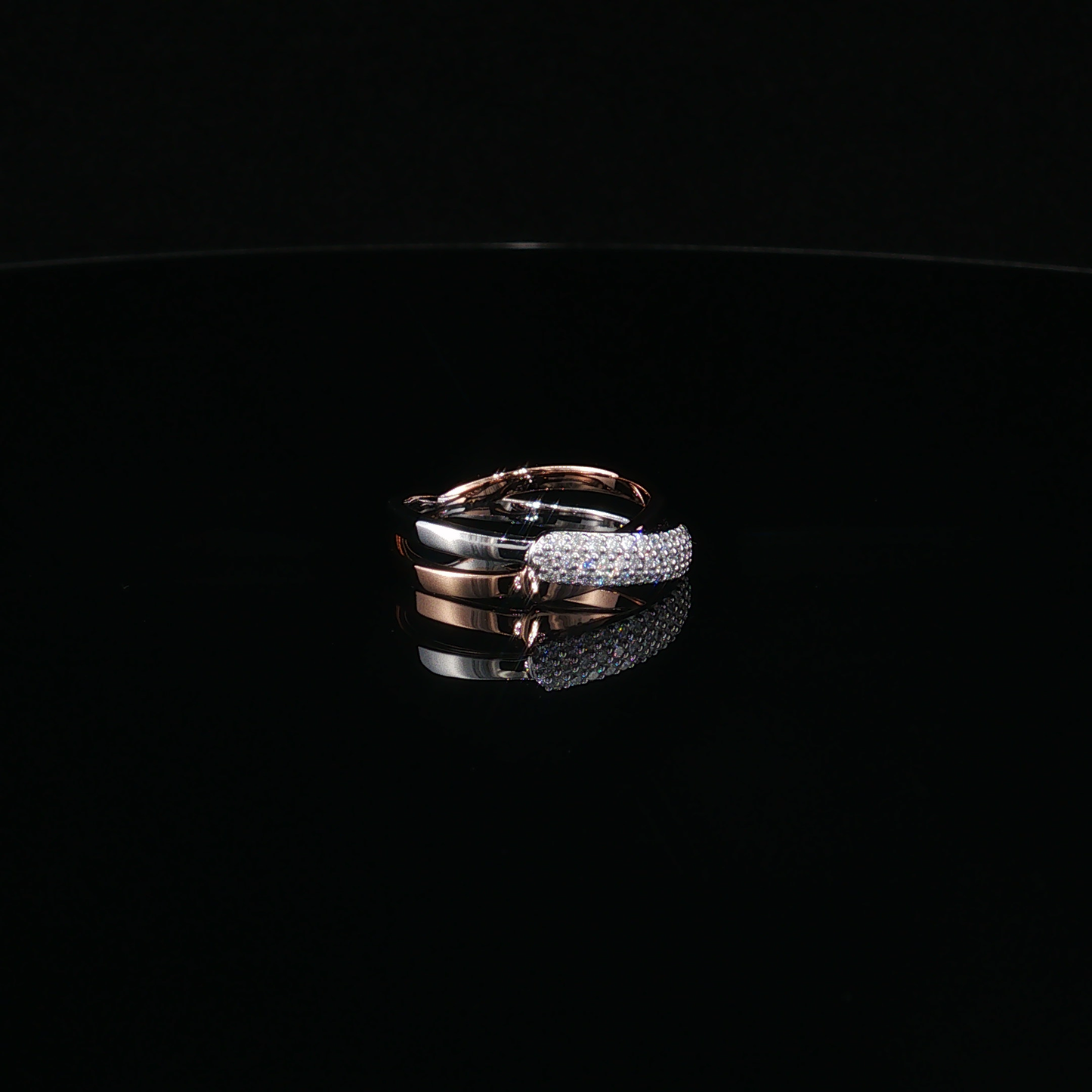 White & Rose Gold Lab-Diamond Pavé Crossover Band Ring