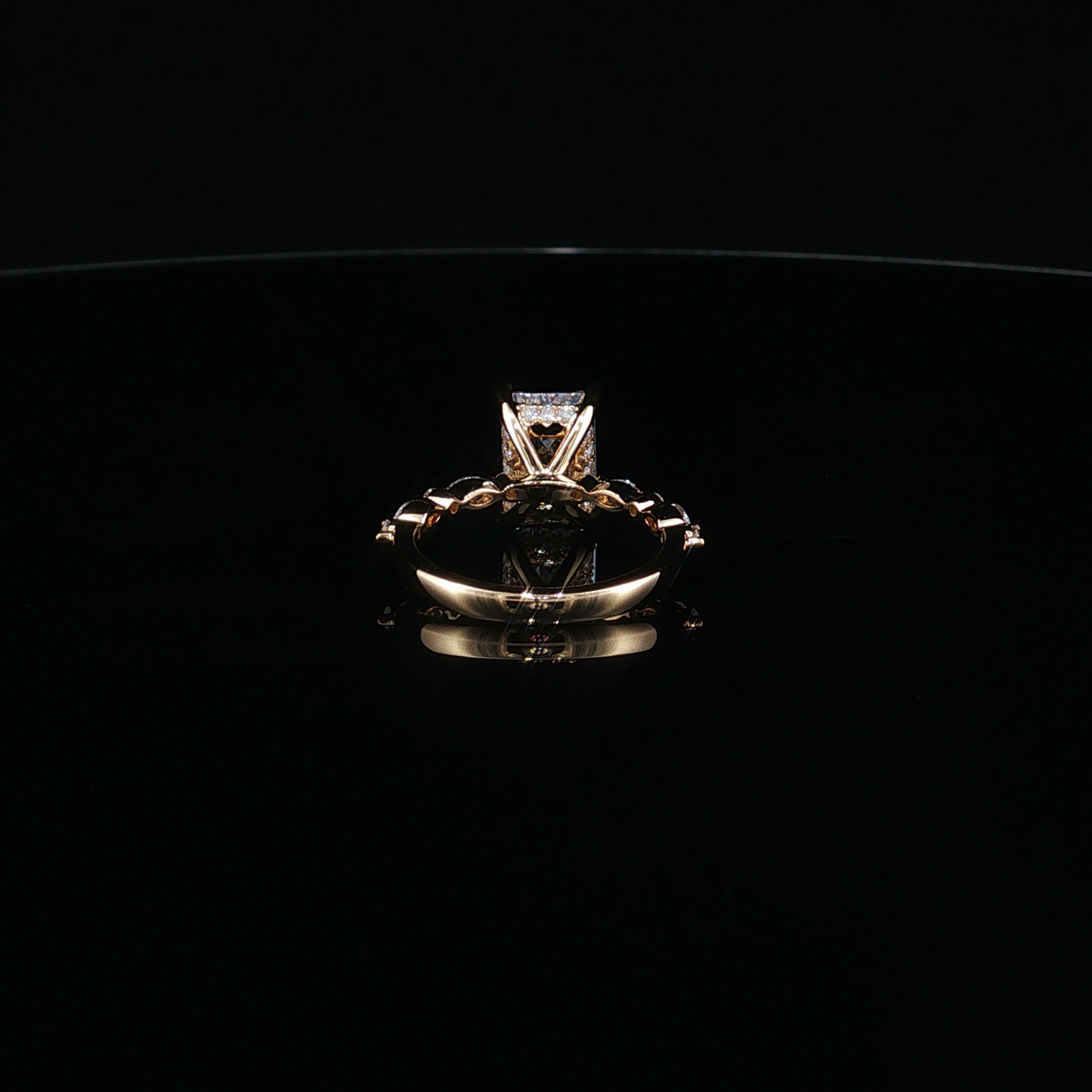Emerald-Cut Lab-Diamond Engagement Ring in Yellow Gold