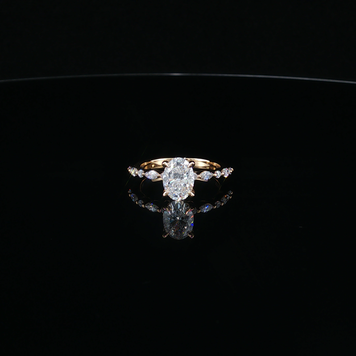 Oval-Cut Lab-Diamond Engagement Ring in Yellow Gold