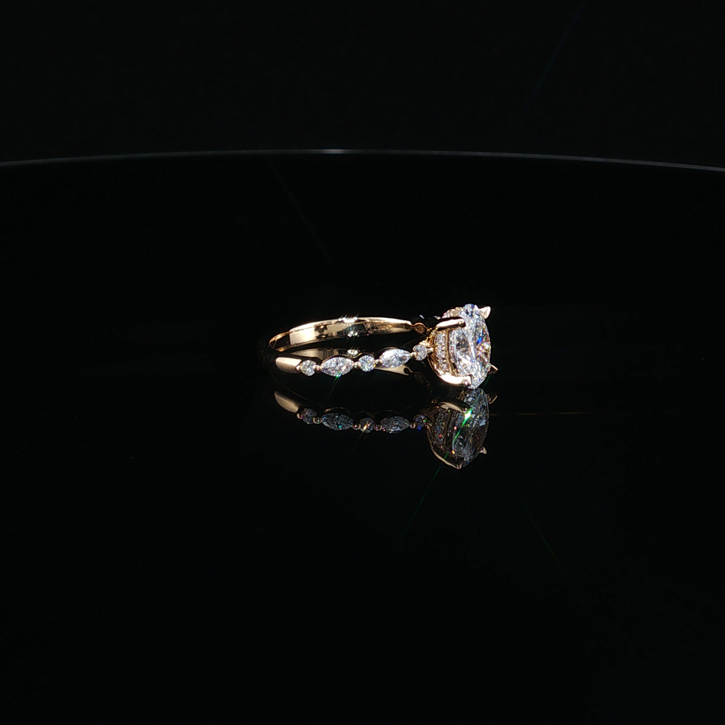 Oval-Cut Lab-Diamond Engagement Ring in Yellow Gold