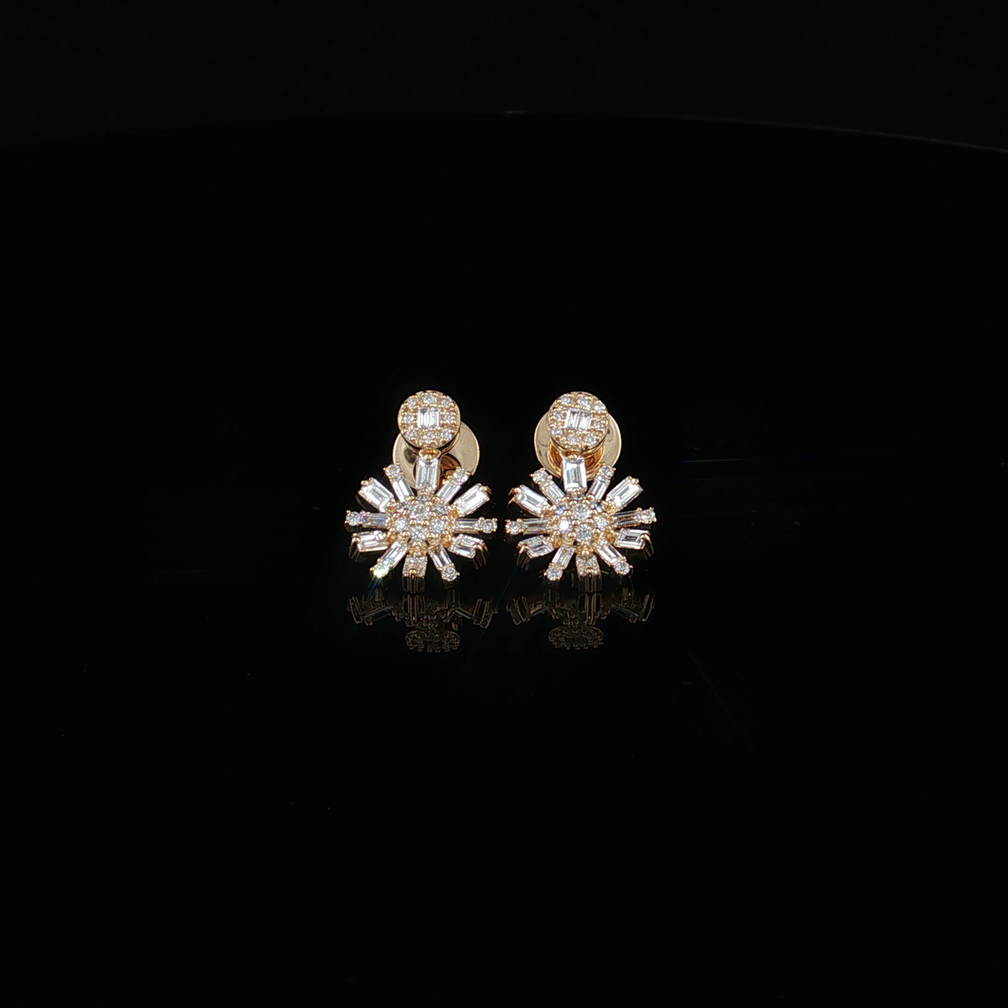 18k Yellow Gold Diamond Starburst Cluster Earrings