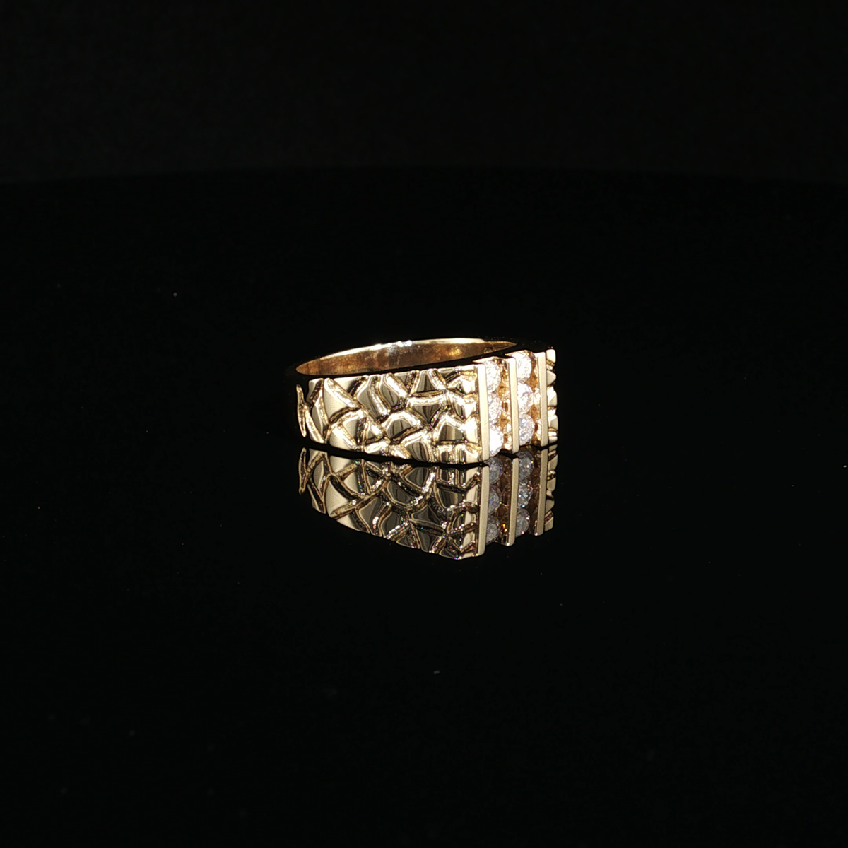 14k Yellow Gold Textured Multi-Stone Diamond Band Ring
