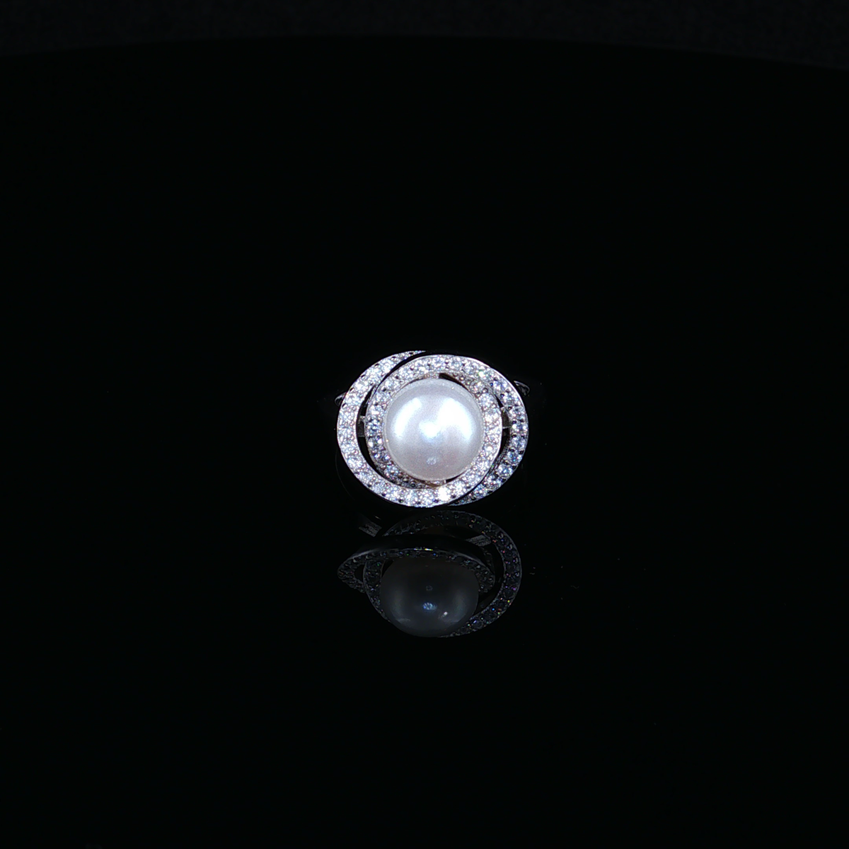 Sterling Silver 925 Swirling Halo Pearl Cocktail Ring