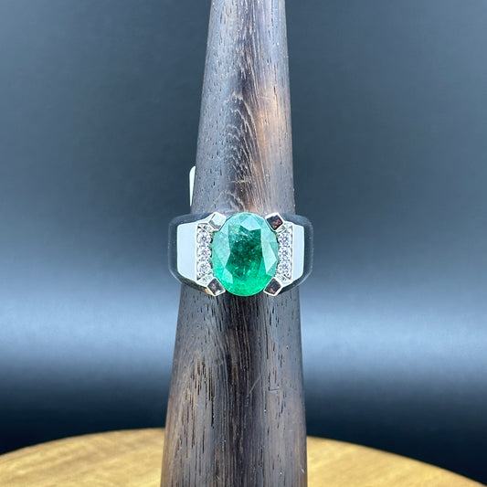 Emerald Men ring