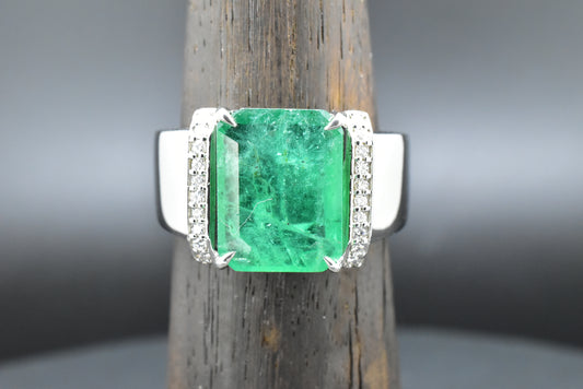 Emerald & Diamond Silver ring