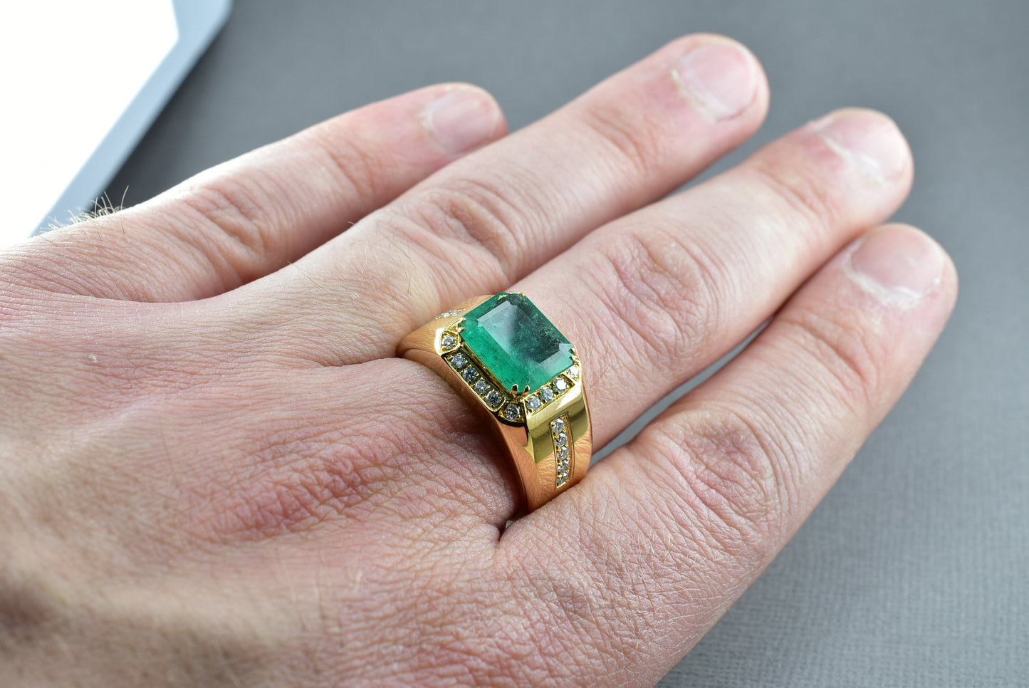 Emerald Gold Ring