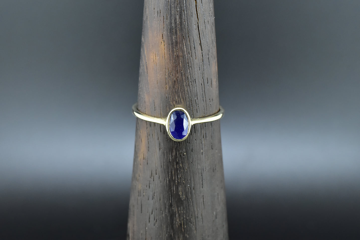 Sapphire Gold Ring